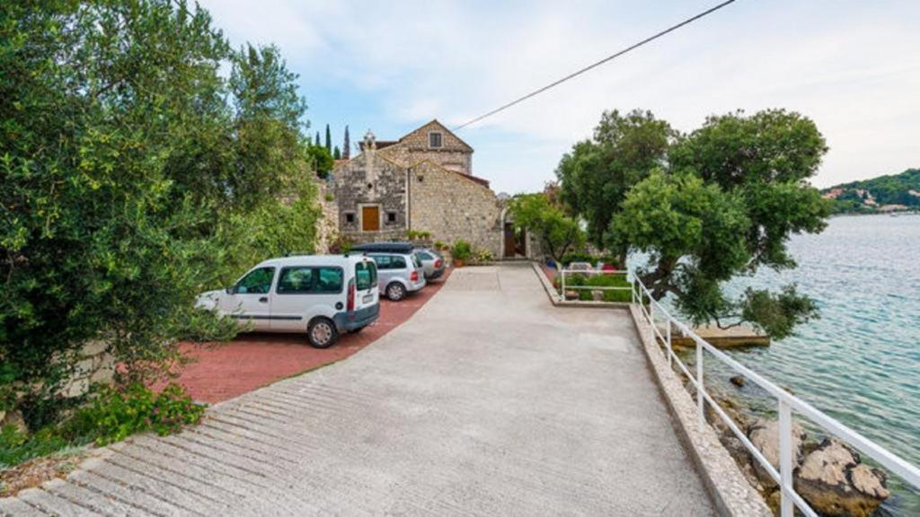 Villa Gverovic Štikovica Rom bilde